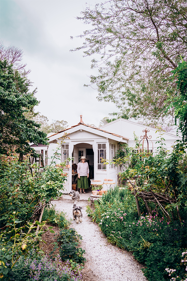 Mandy at White Cottage Flower Farm